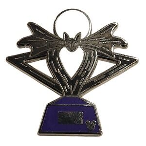 Disney‎ Pin Nightmare Before Christmas NBC Jack Skellington Trophy Award 00009